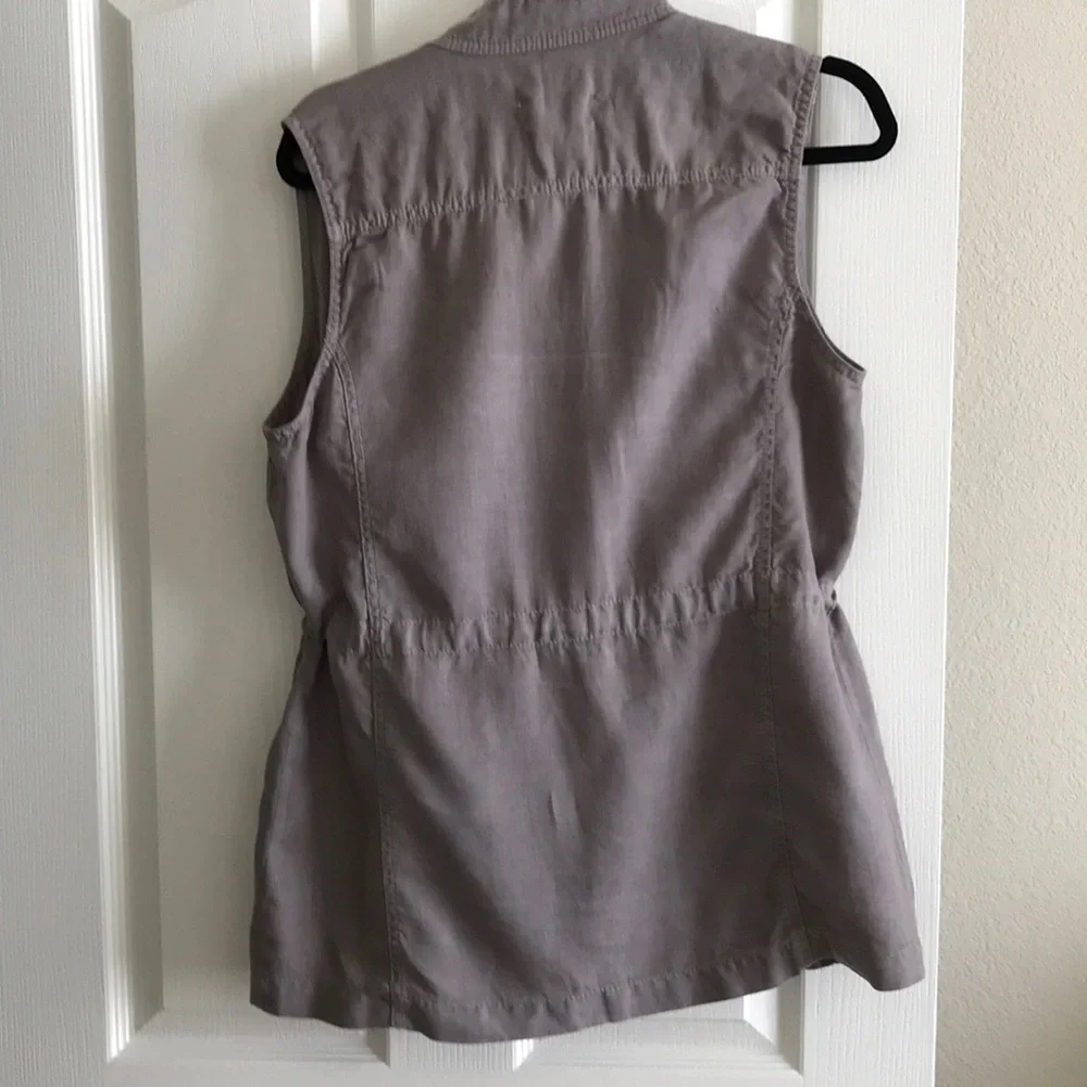 Utility vest - Picture 6 of 6